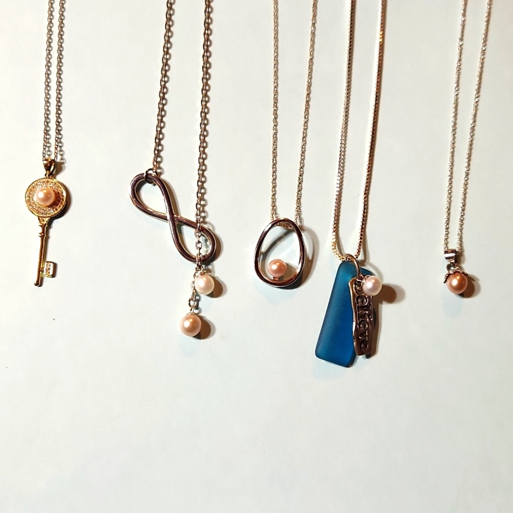 VANTEL PEARL lot of Necklaces